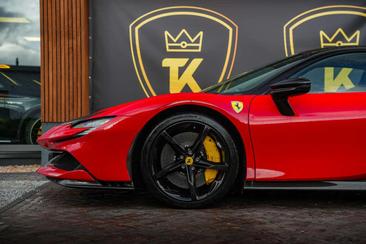 Ferrari SF90 Stradale — photo 10