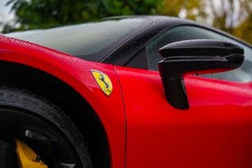 Ferrari SF90 Stradale — photo 20