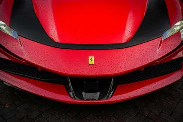 Ferrari SF90 Stradale — photo 21