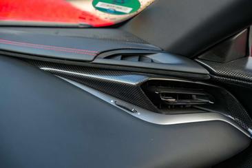 Ferrari SF90 Stradale — photo 46