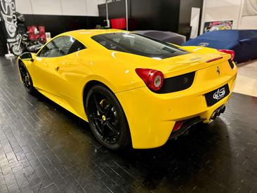 Ferrari 458 Italia — photo 8