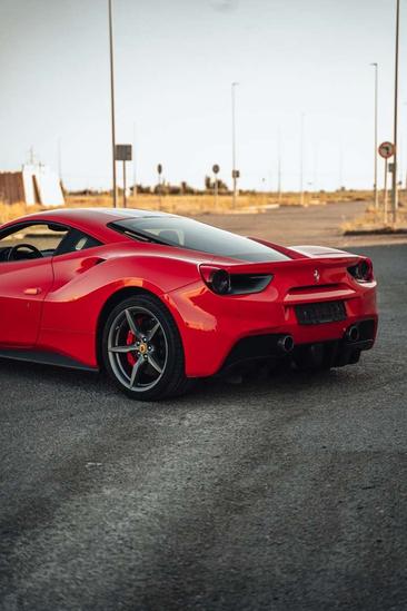 Ferrari 488 GTB — photo 2