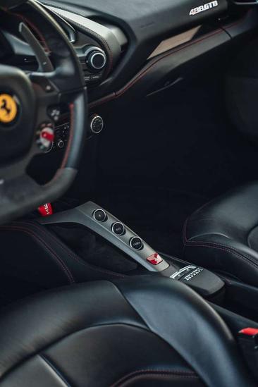 Ferrari 488 GTB — photo 9
