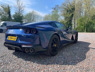 Ferrari 812 Superfast — photo 3