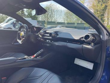 Ferrari 812 Superfast — photo 6