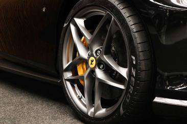 Ferrari Roma Spider — photo 16