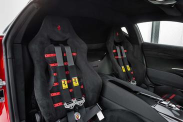 Ferrari 812 Competizione — photo 4