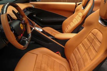 Ferrari Roma Spider — photo 26