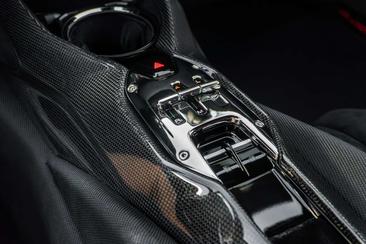 Ferrari 812 Competizione — photo 13