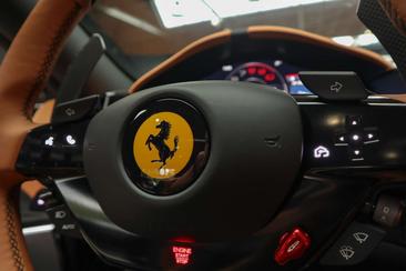 Ferrari Roma Spider — photo 34