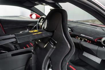 Ferrari 812 Competizione — photo 18