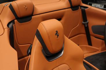 Ferrari Roma Spider — photo 41