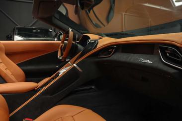 Ferrari Roma Spider — photo 42