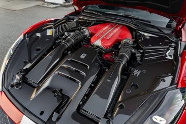 Ferrari 812 Competizione — photo 32