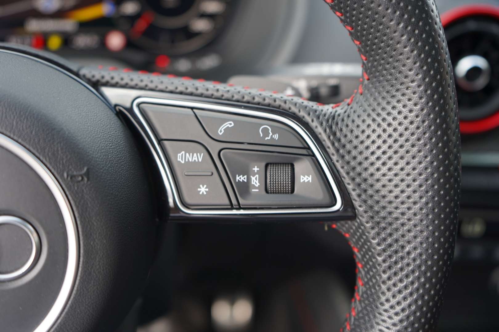 Audi SQ2 2.0 TFSI - 2019 - Joinsteer - #27