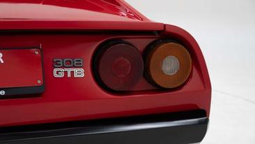 Ferrari 308 GTB — photo 17