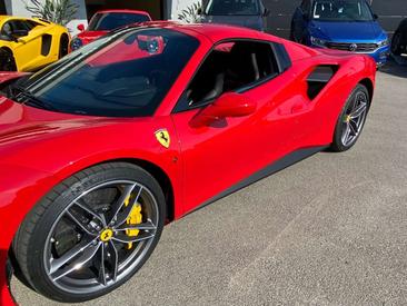 Ferrari 488 Spider — photo 10