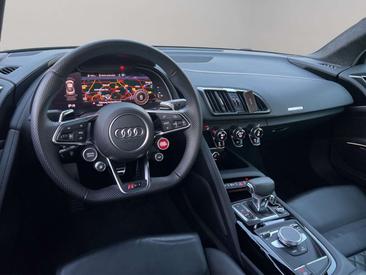 Audi R8 Performance Coupé — photo 10
