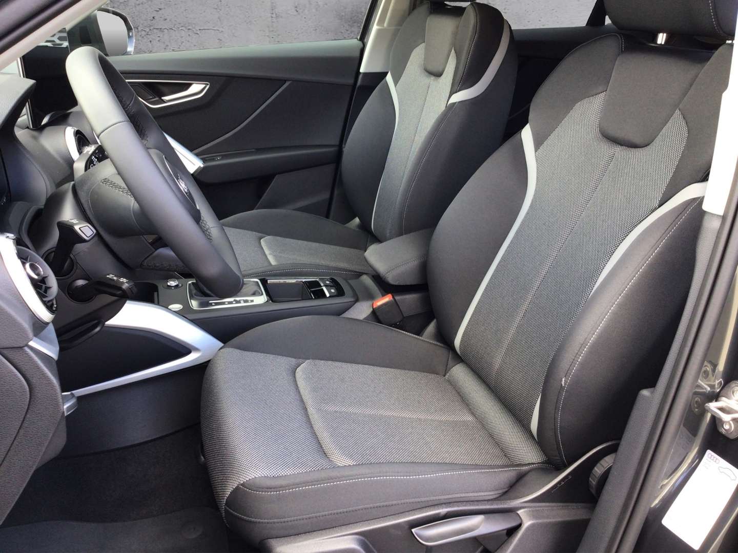 Audi Q2 Advanced 35 TFSI - 2025 - Joinsteer - #5