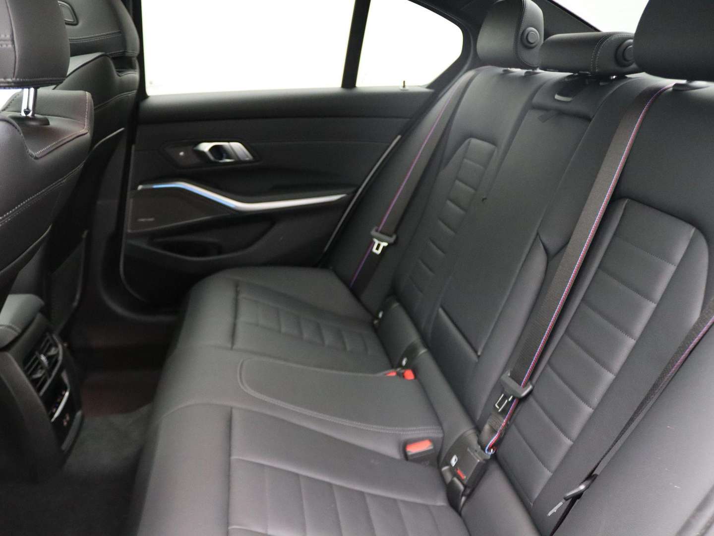 BMW Série 3 Sedan M Sport 330e - 2023 - Joinsteer - #30