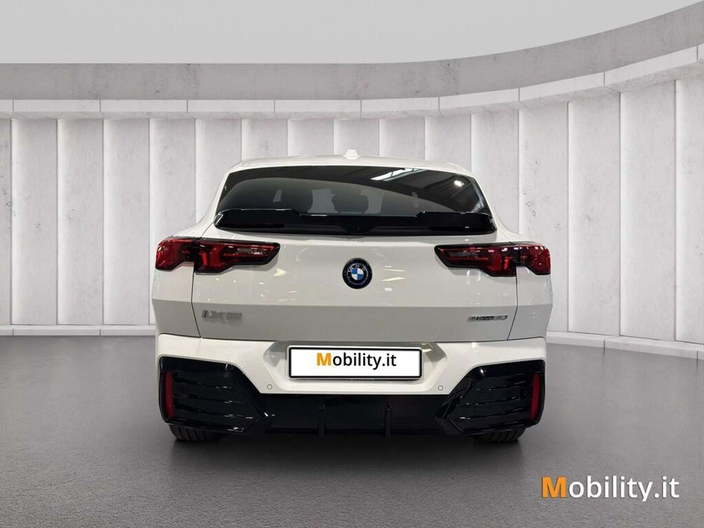 BMW IX2 M Sport EDrive20 - 2025 - Joinsteer - #4