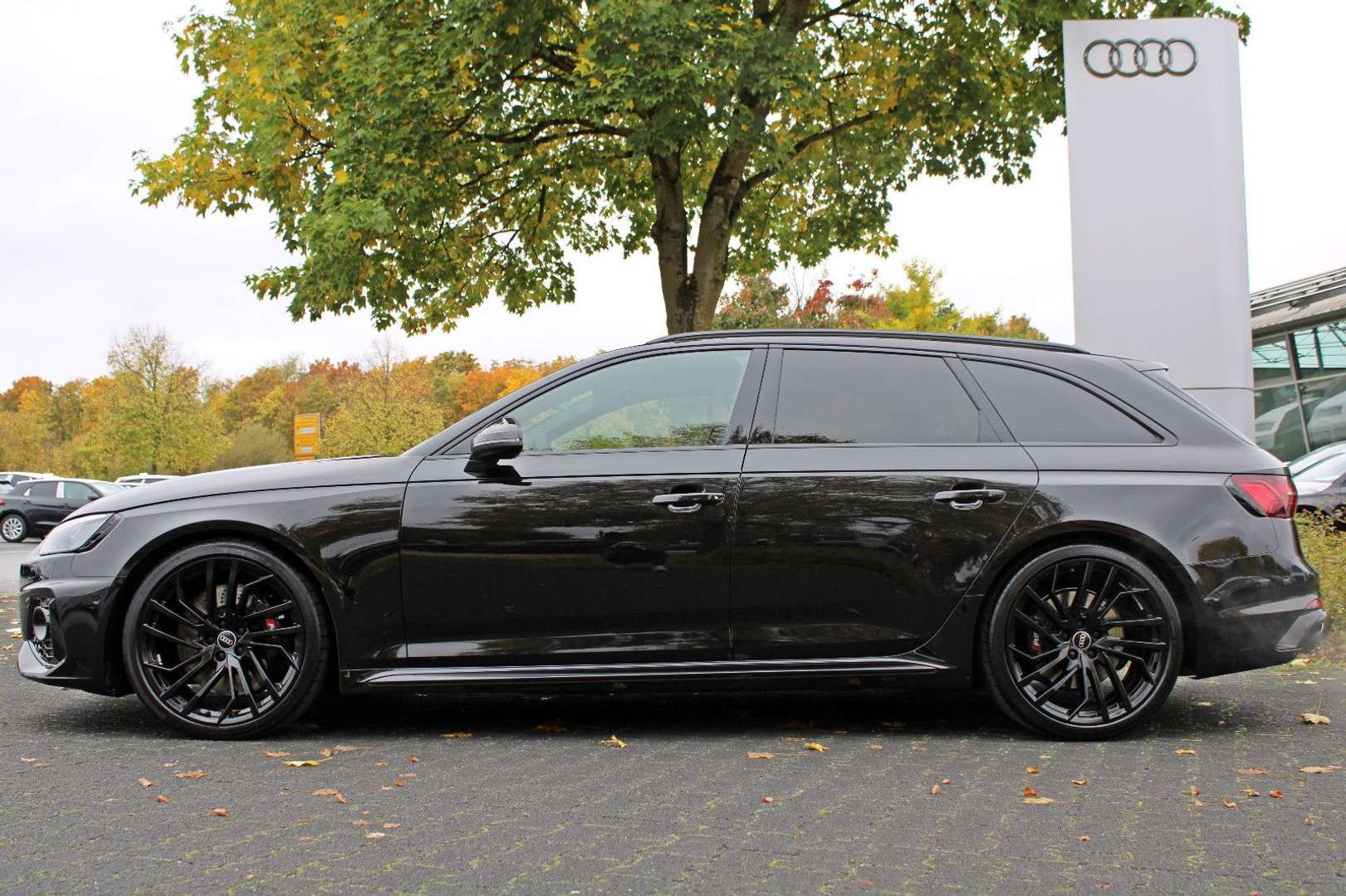 Audi RS4 Avant Black - 2022 - Joinsteer - #1