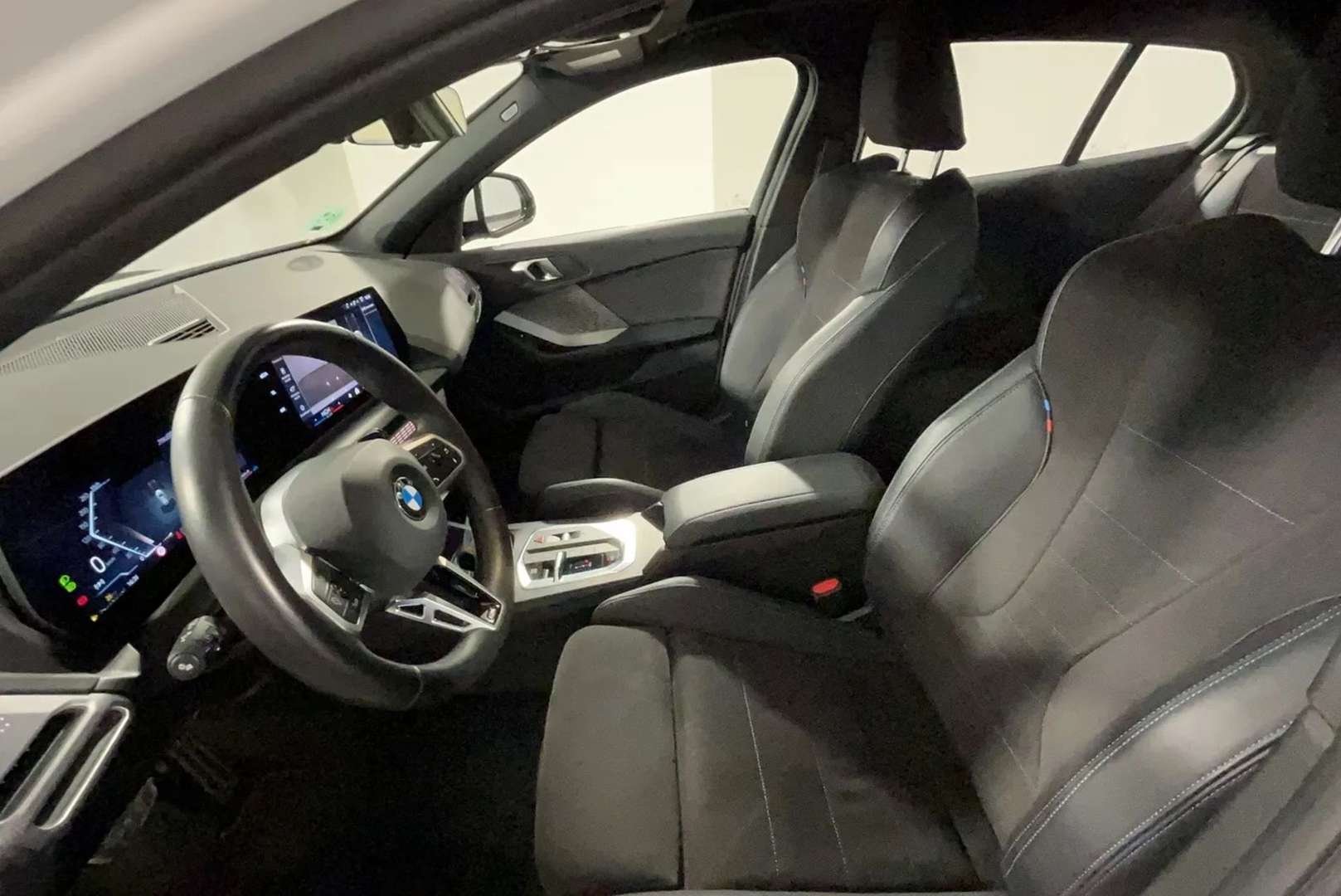 BMW 120i M Sport 120i - 2025 - Joinsteer - #7