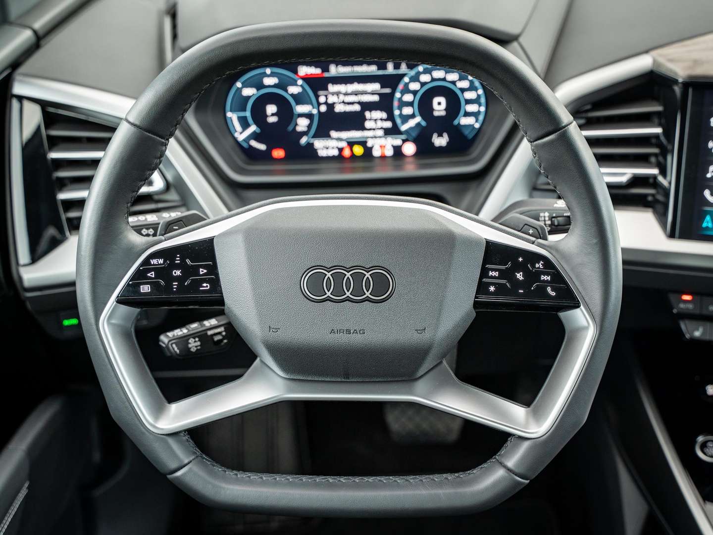 Audi Q4 E-tron Sportback Edition 45 TFSI E - 2024 - Joinsteer - #41