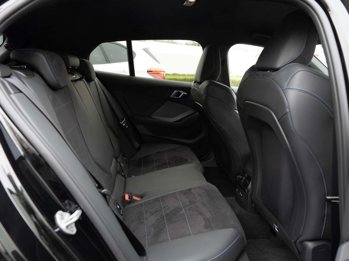 BMW 135i XDrive - 2025 - Joinsteer - #8