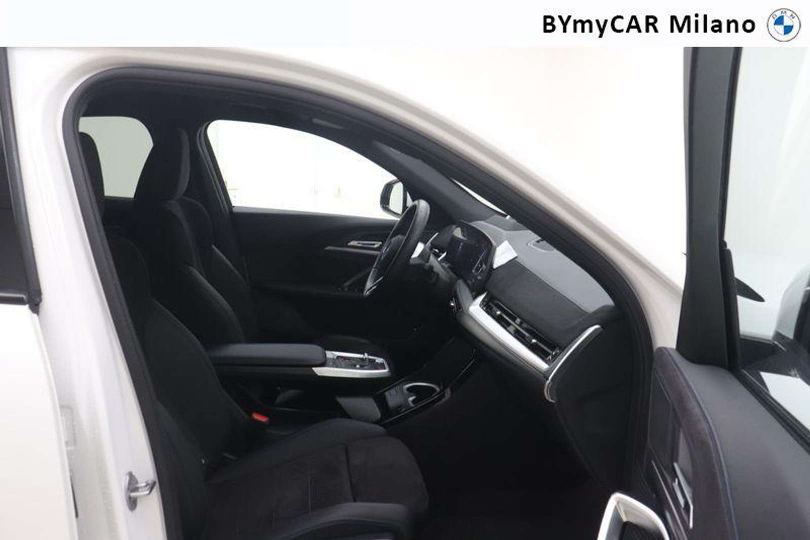 BMW IX2 M Sport EDrive20 - 2025 - Joinsteer - #8