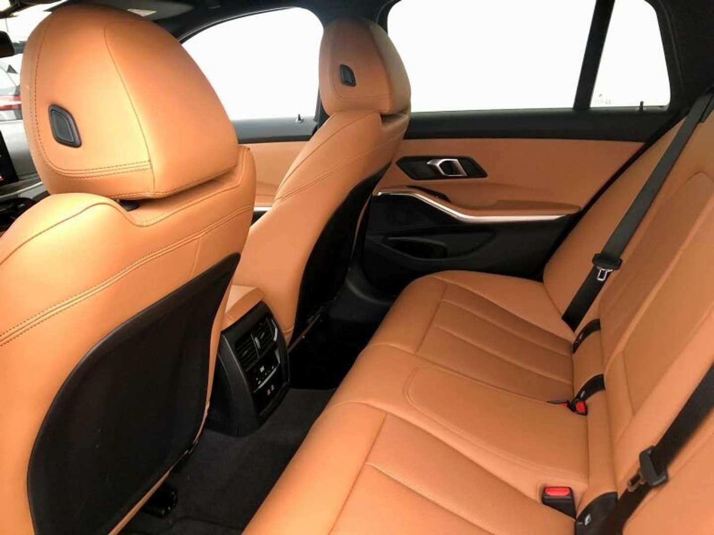 BMW 318d M Sport 318d - 2025 - Joinsteer - #8