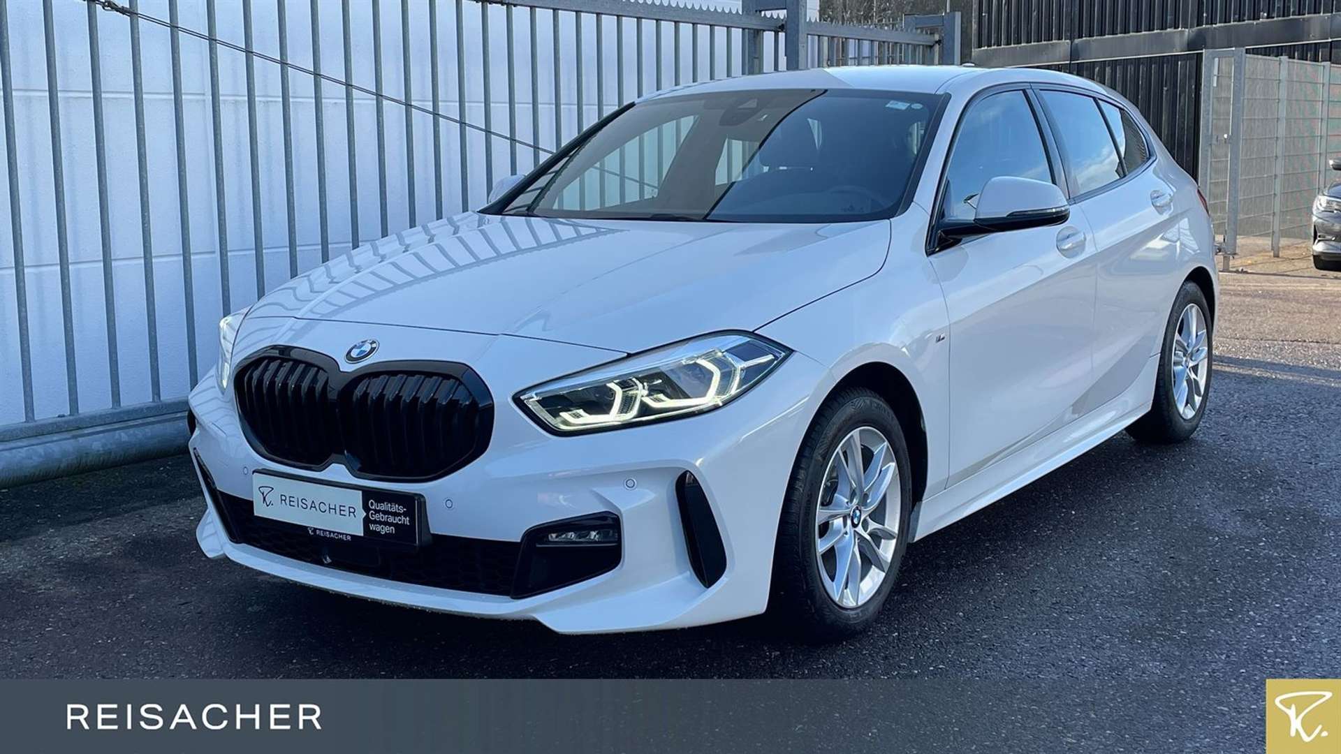BMW 118i M Sport I - 2023 - Joinsteer - #1