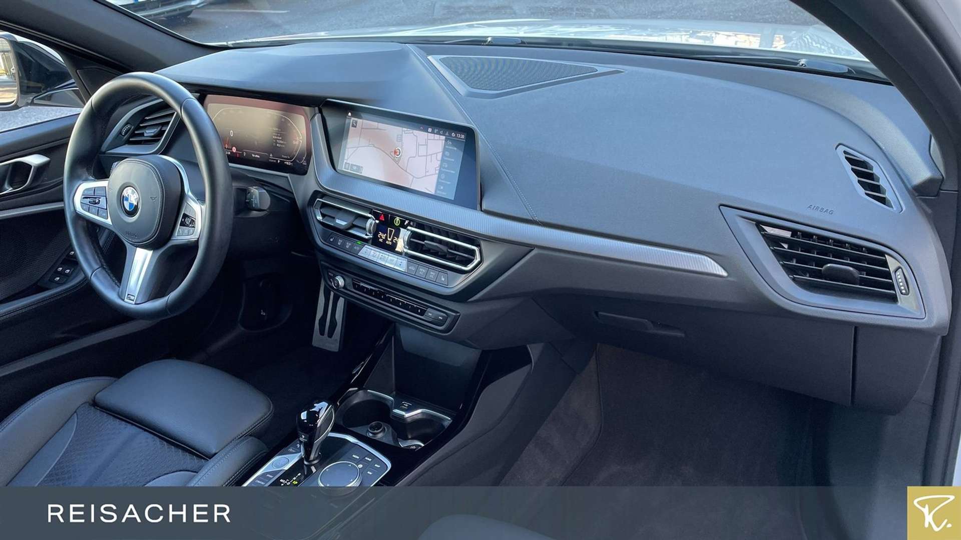 BMW 118i M Sport I - 2023 - Joinsteer - #13