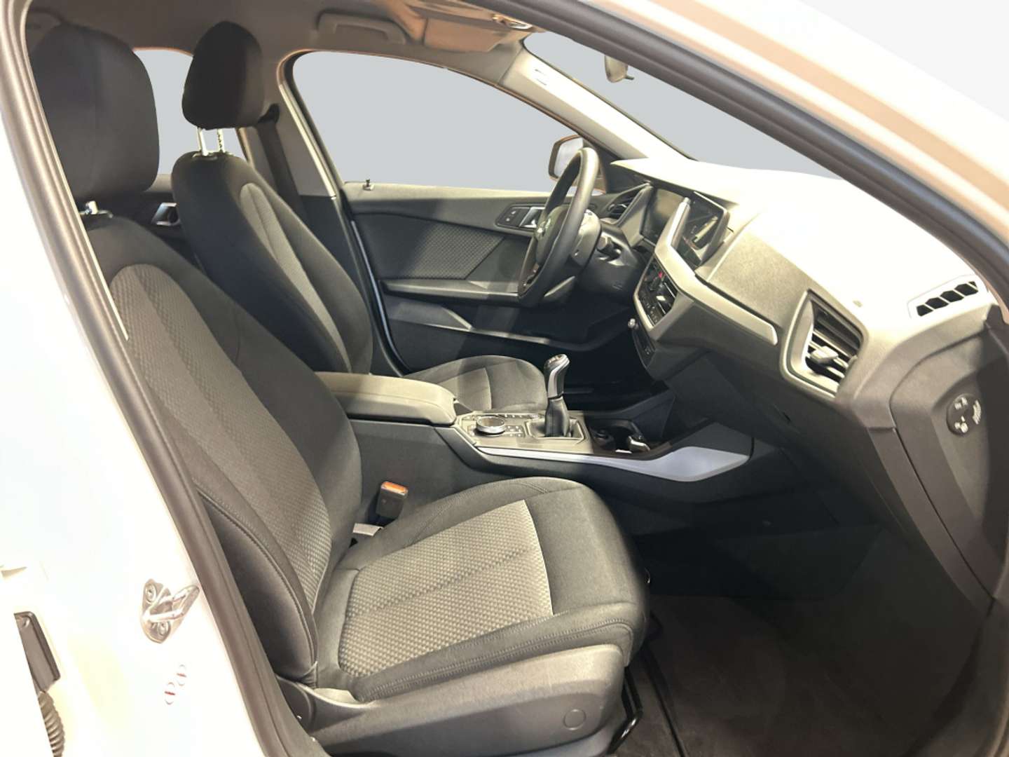 BMW 118i Advantage - 2023 - Joinsteer - #12