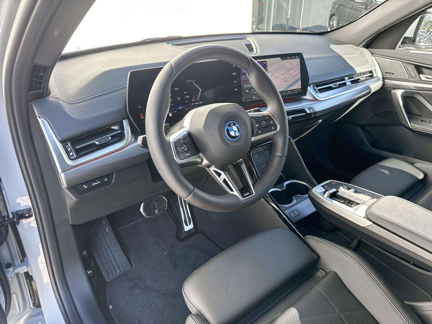 BMW IX2 M Sport EDrive20 - 2025 - Joinsteer - #4