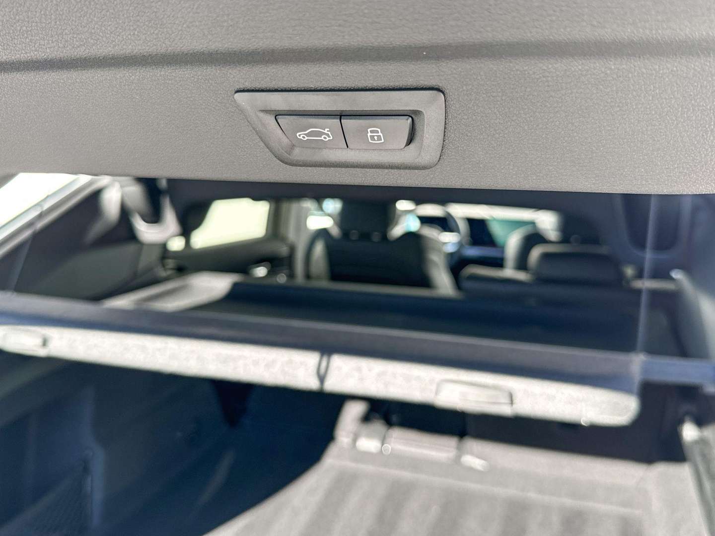 BMW IX2 M Sport EDrive20 - 2025 - Joinsteer - #11