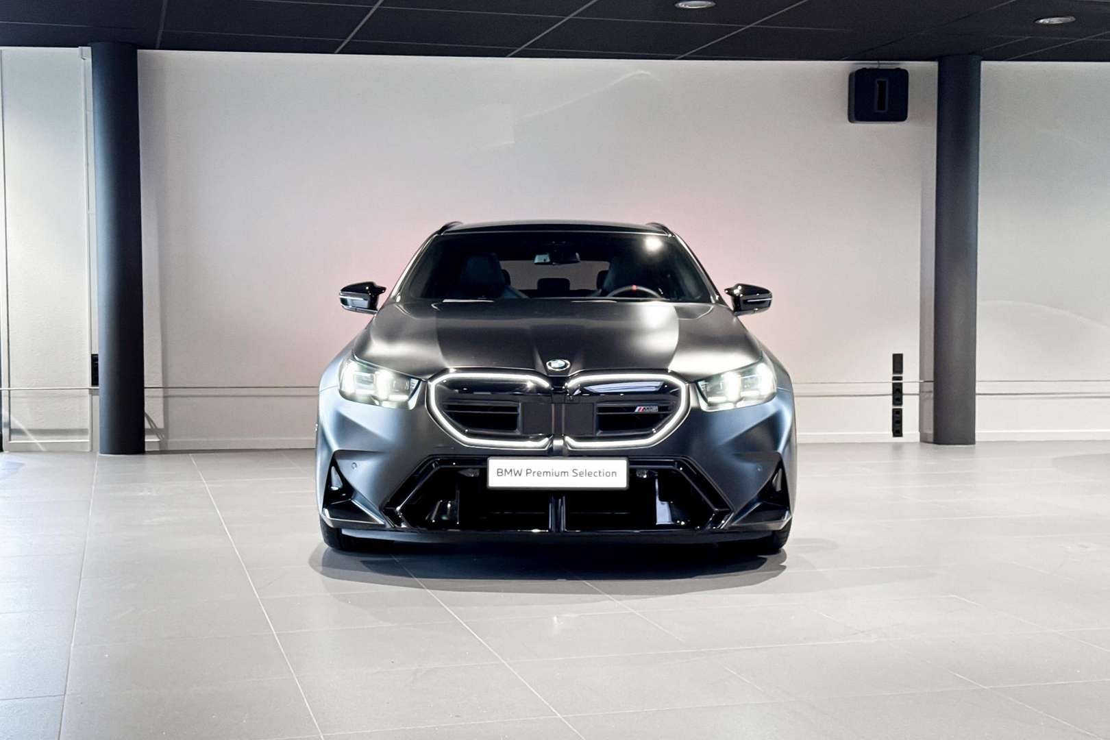 BMW M5 Touring M Sport M5 - 2025 - Joinsteer - #4