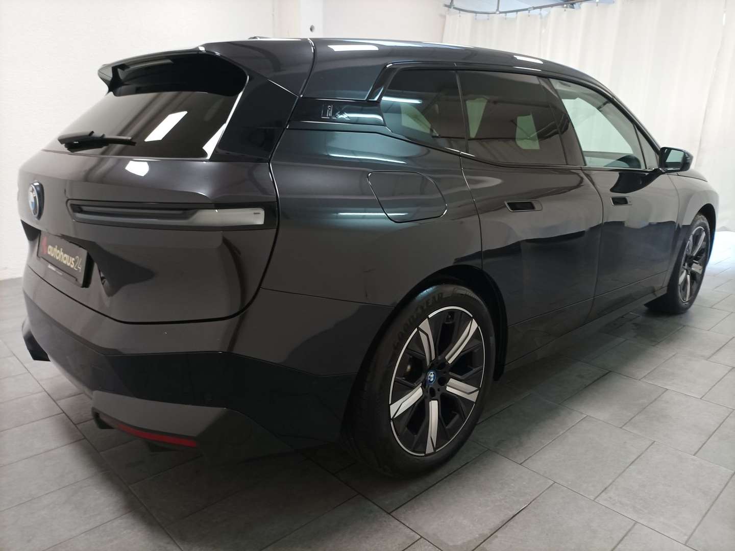 BMW IX Sport XDrive40 - 2023 - Joinsteer - #4