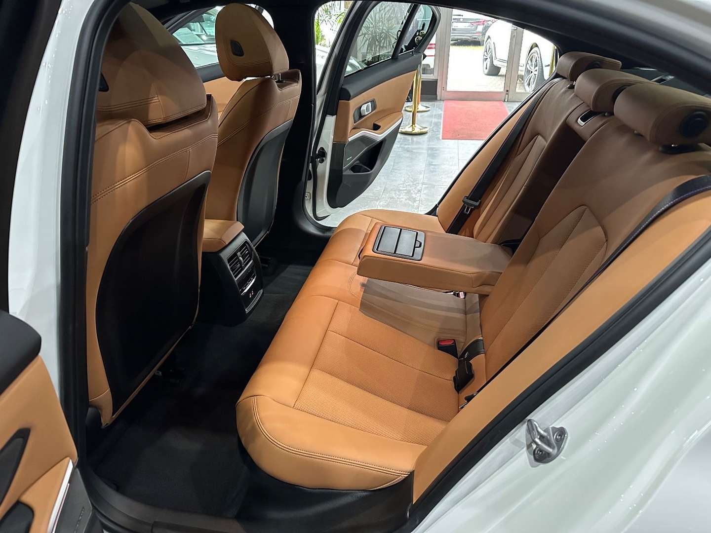 BMW 318d M Sport 318d - 2024 - Joinsteer - #14