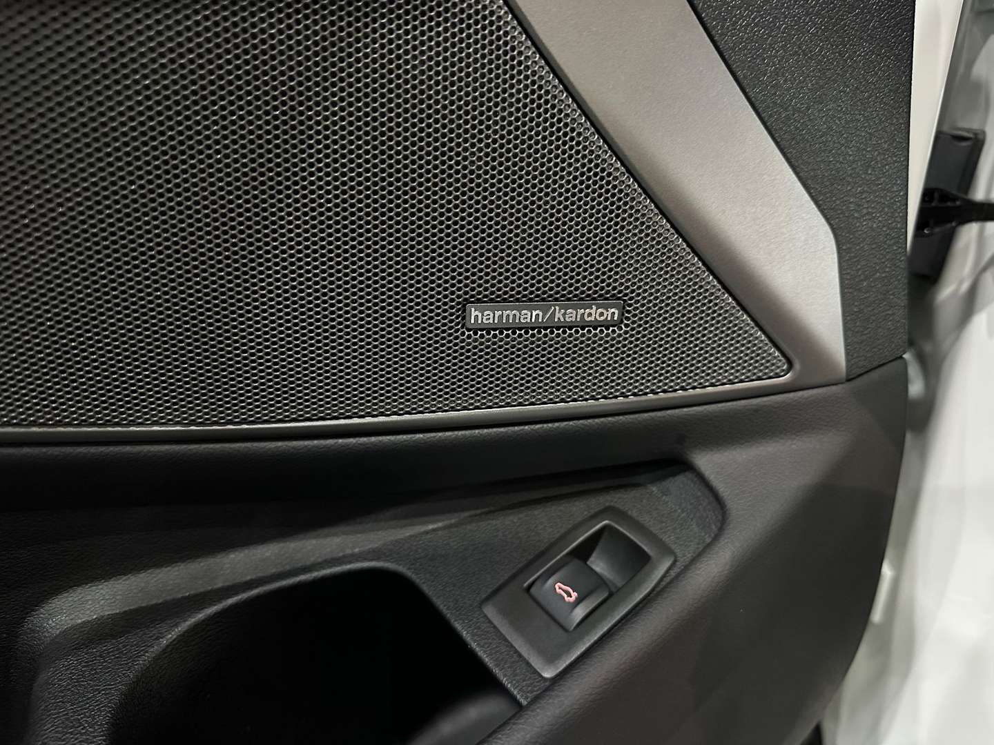 BMW 318d M Sport 318d - 2024 - Joinsteer - #17