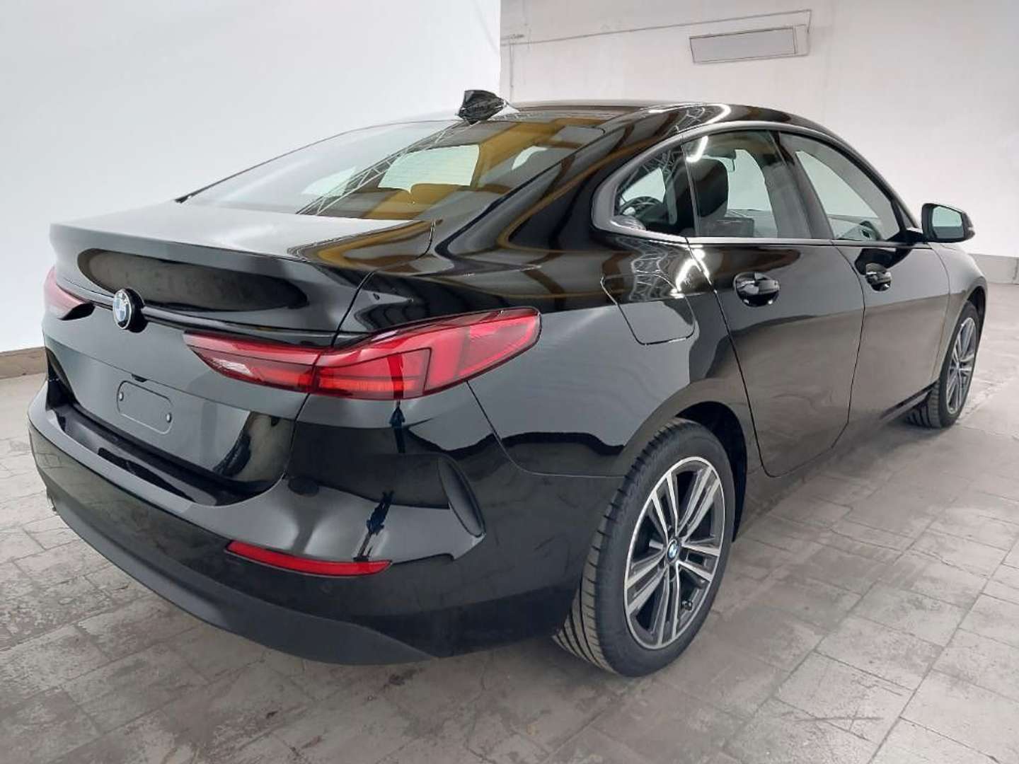 BMW 218i Gran Coupé Advantage - 2024 - Joinsteer - #4