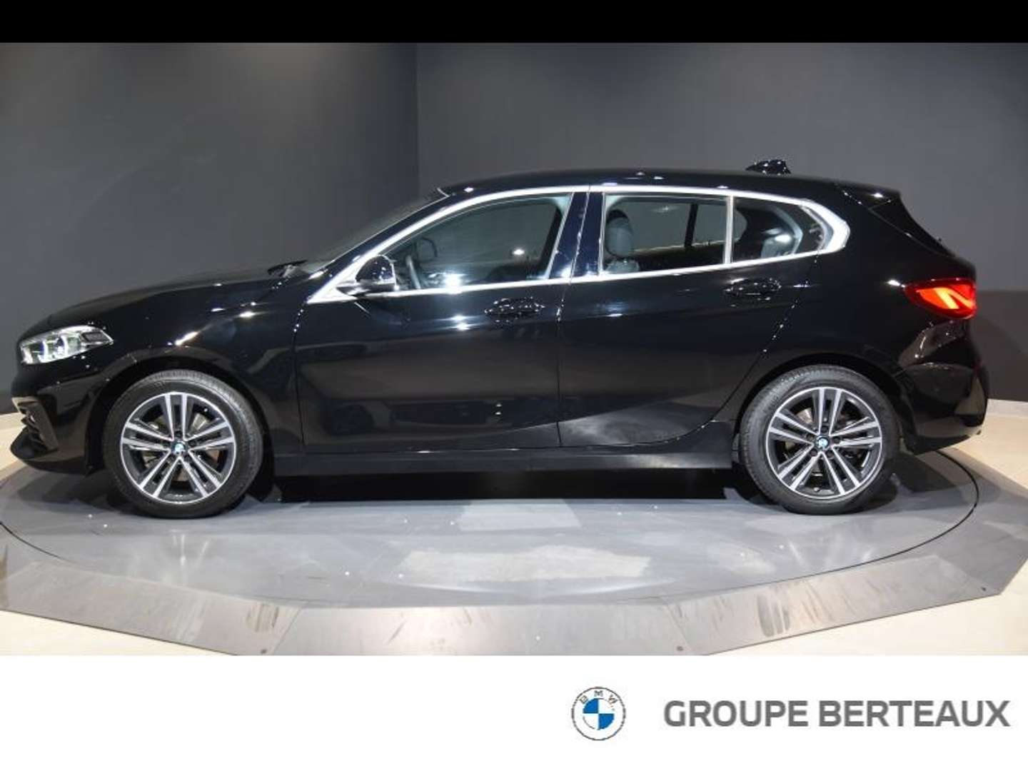 BMW 116 Business 116d - 2022 - Joinsteer - #2