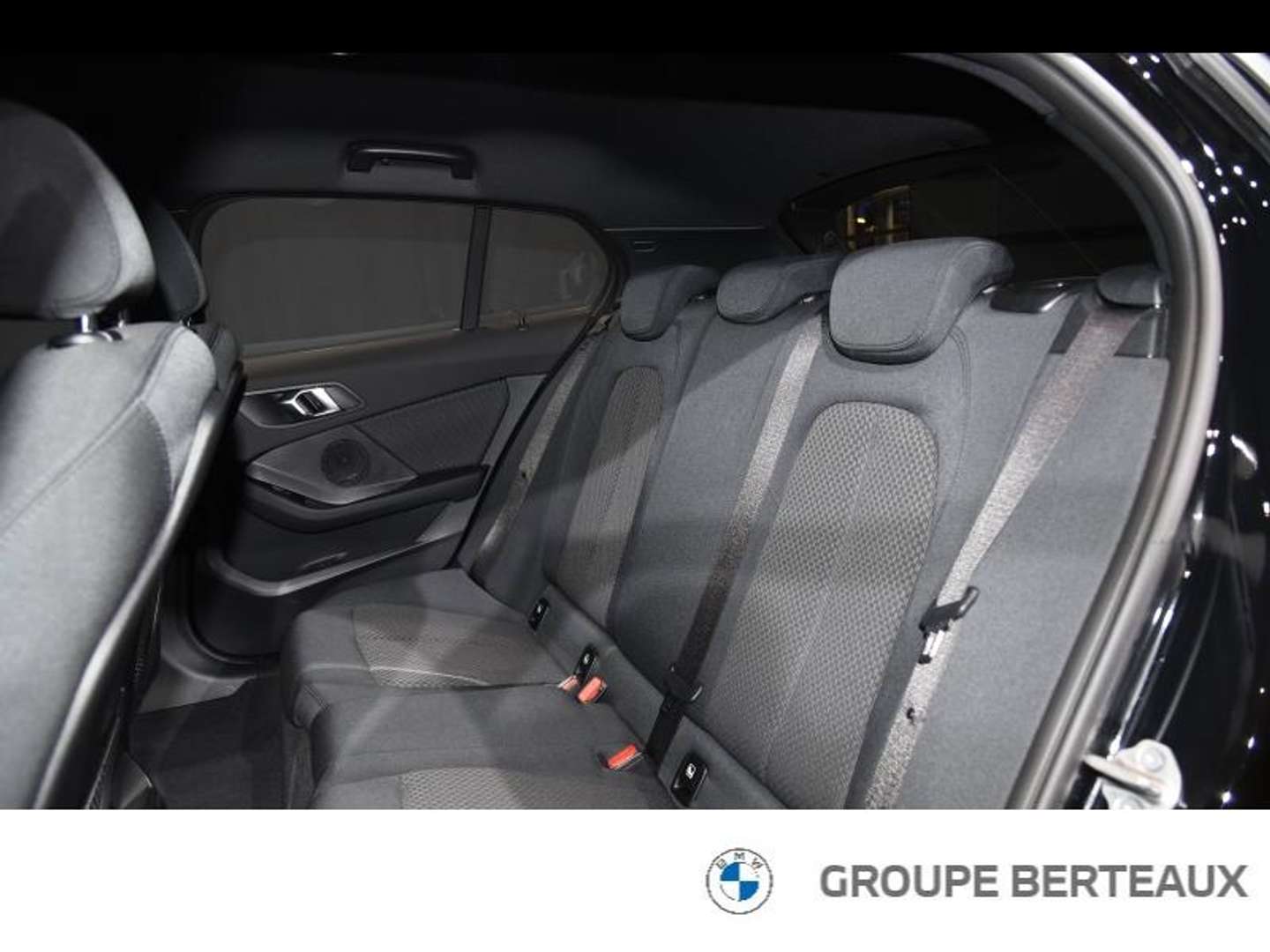 BMW 116 Business 116d - 2022 - Joinsteer - #18