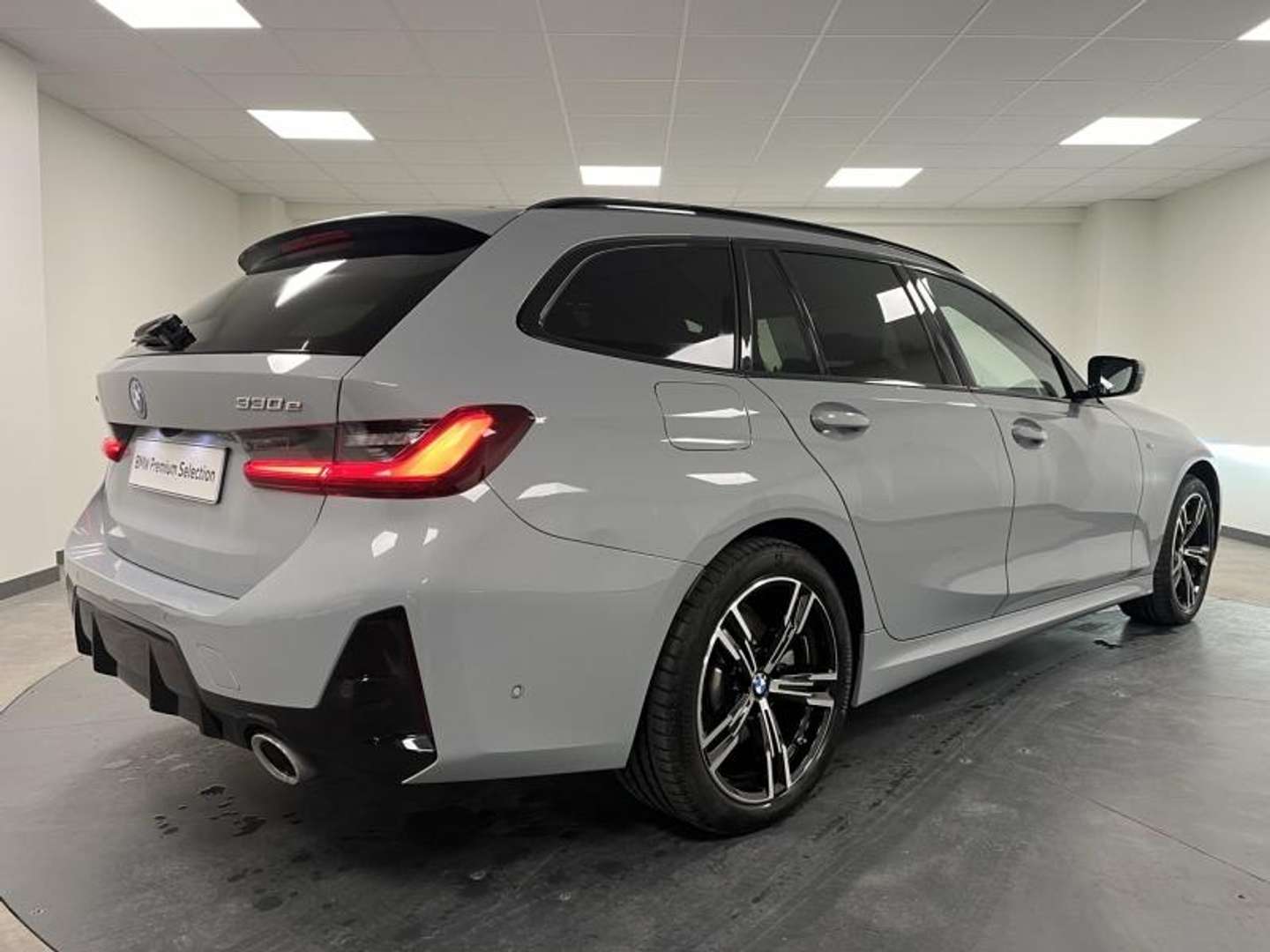BMW 330e M Sport 330e XDrive - 2025 - Joinsteer - #4