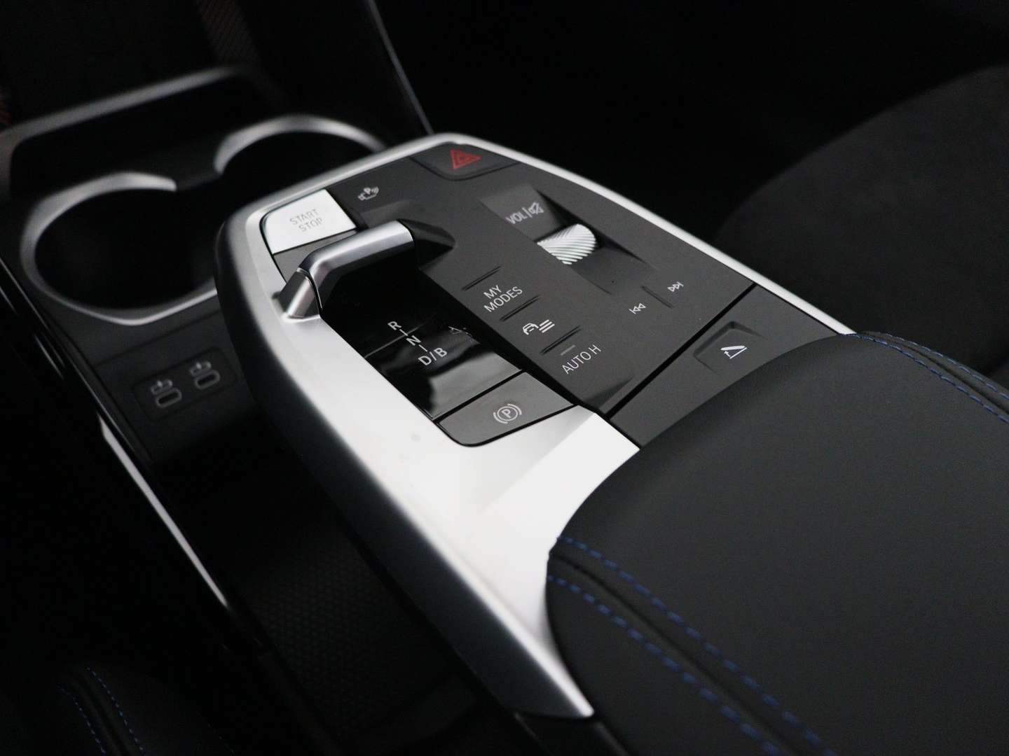 BMW IX2 M Sport EDrive20 - 2025 - Joinsteer - #9