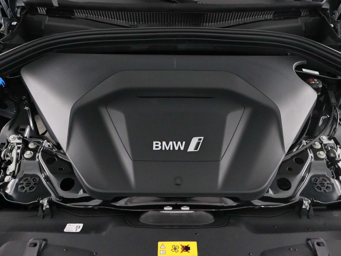 BMW IX2 M Sport EDrive20 - 2025 - Joinsteer - #15