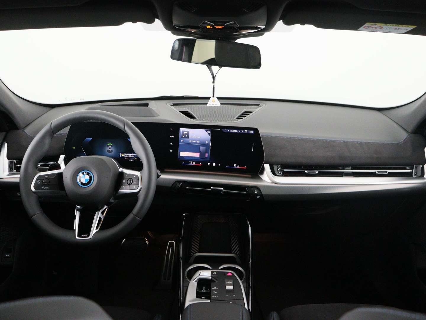 BMW IX2 M Sport EDrive20 - 2025 - Joinsteer - #17