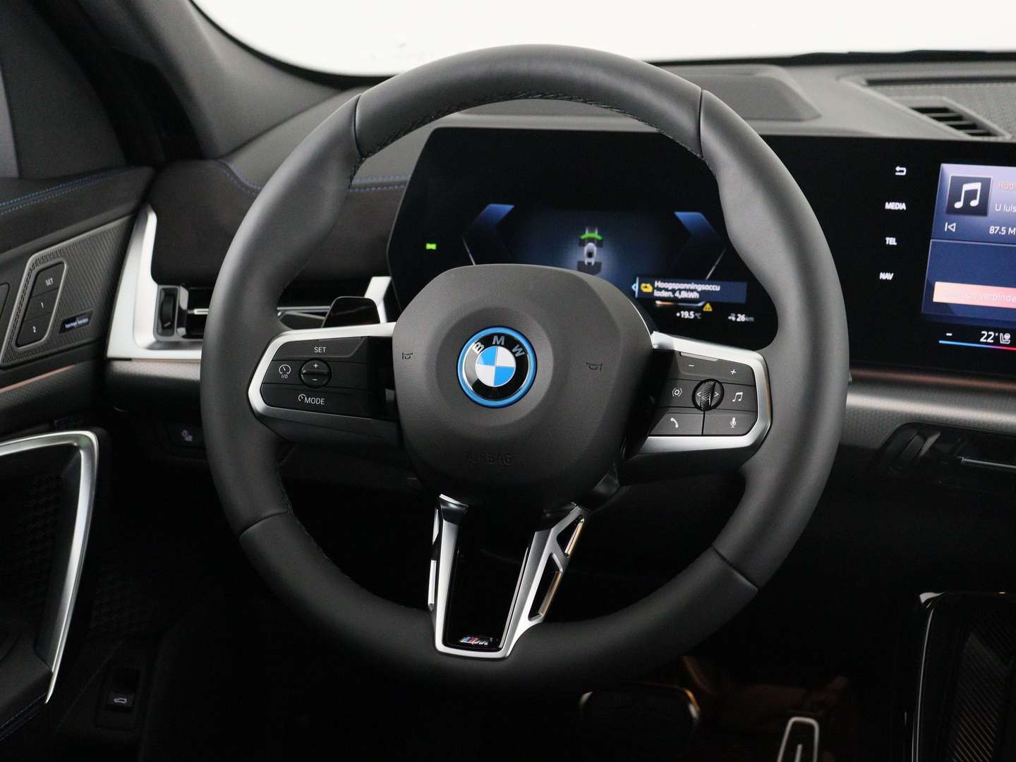 BMW IX2 M Sport EDrive20 - 2025 - Joinsteer - #18