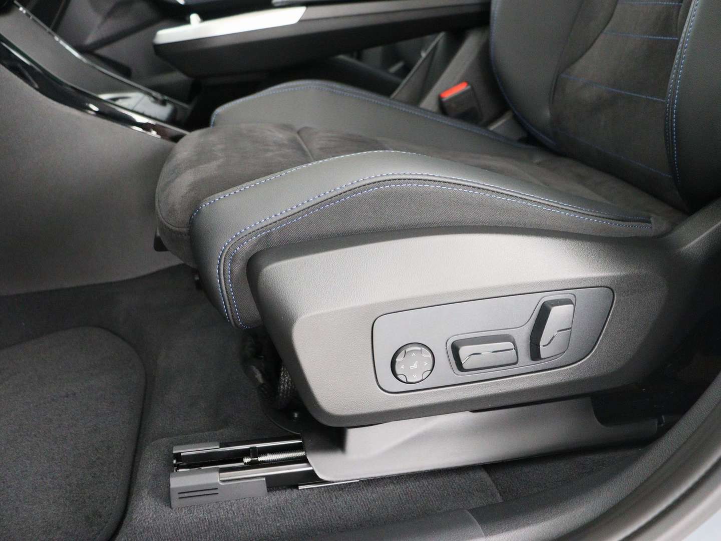 BMW IX2 M Sport EDrive20 - 2025 - Joinsteer - #22