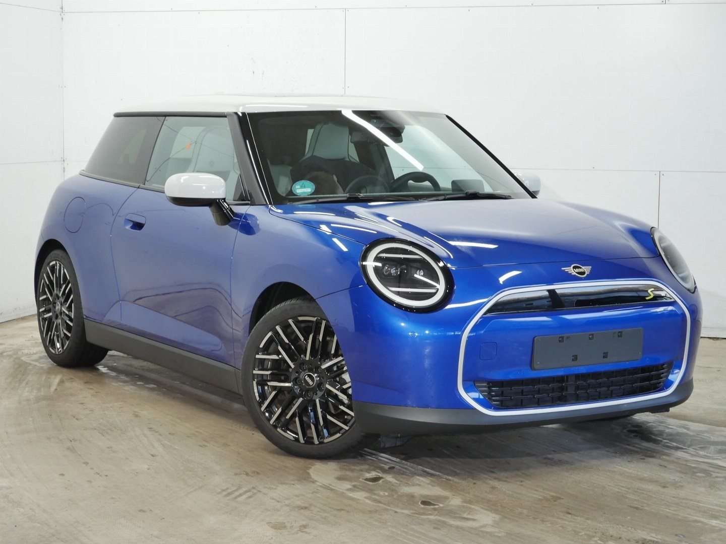 Mini 3 Portes Favoured Cooper SE - 2024 - Joinsteer - #2